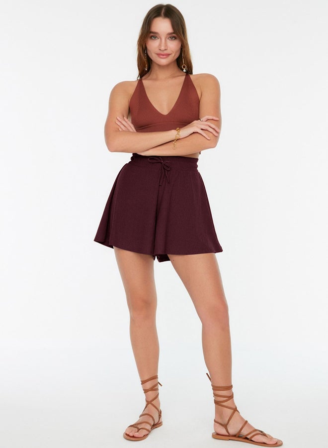 trendyol Claret Red Relaxed Cut Regular Waist Crepe/Textured Knit Shorts  - Image 2