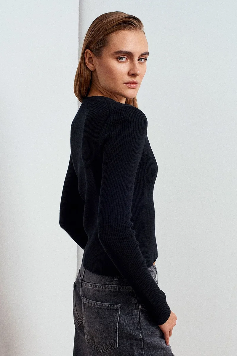 Dilvin Black DILVIN Women's Acrylic Wool Blend Sweater for Women | Best Price UAE