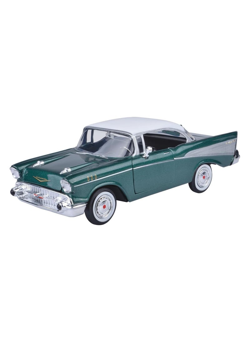 Motormax 1957 Chevrolet Bel Air Die-Cast Model Car â€“ 1:24 Scale - Image 1