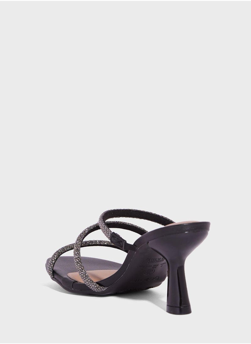 Beira Rio Anastasia Multi Strap Mid Heel Sandals  - Image 3