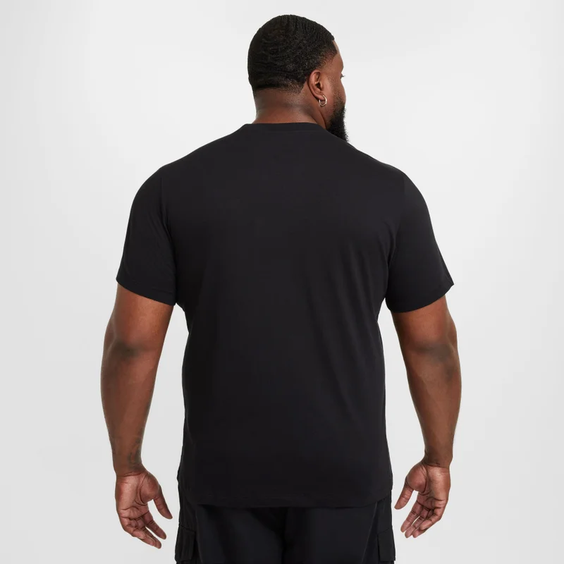 Nike Men's Sportswear Club T-Shirt