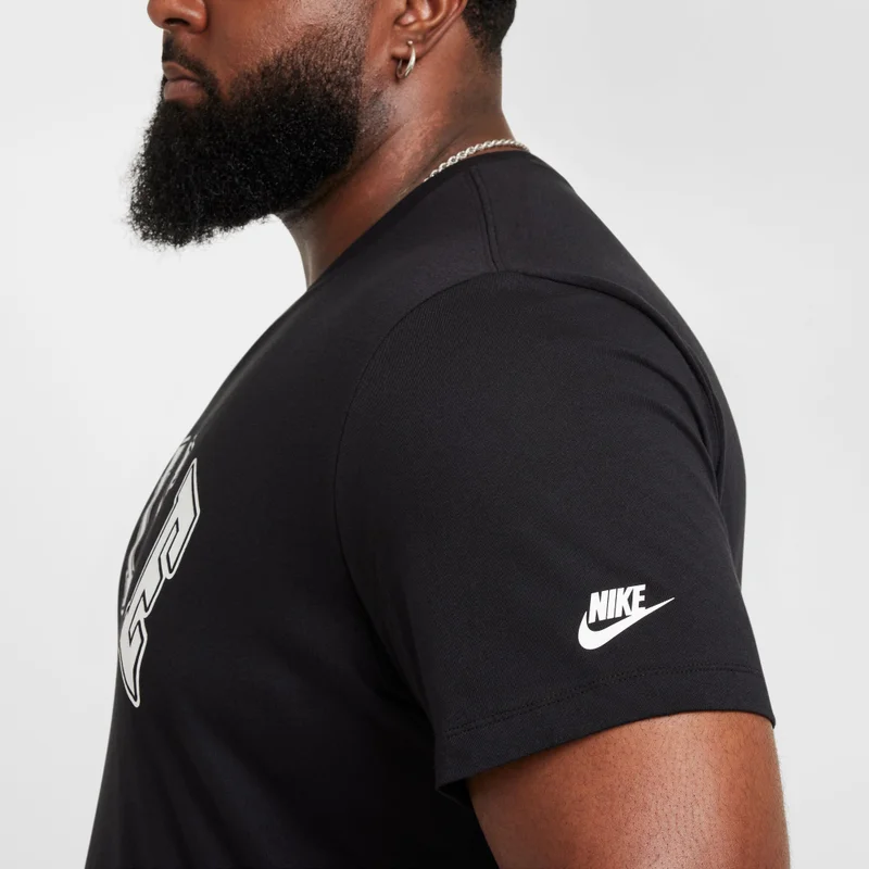 Nike Men's Sportswear Club T-Shirt
