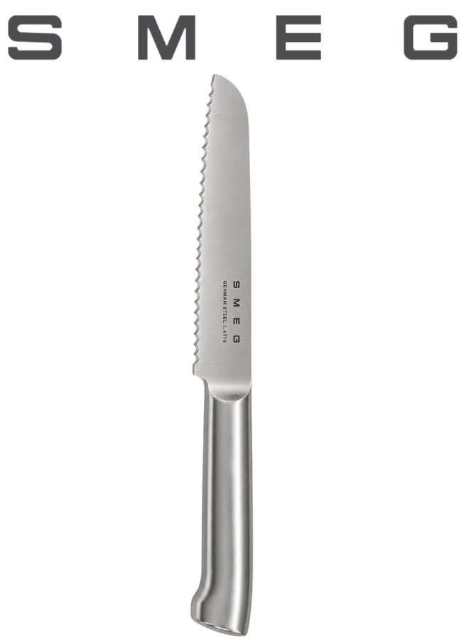 سميج سكين مطبخ متعددة الاستخدامات SMEG بشفرة مسننة 13 سم 5 إنش من فولاذ German Steel 1.4116 – سكين Utility Knife لتقطيع شرائح الطماطم والفواكه والخضروات والخبز الصغير والسندويتشات والمخبوزات والمكونات اليومية، تصميم ستانلس ستيل مدمج لتحضير الطعام والاستخدام اليومي في المطبخ - Image 1