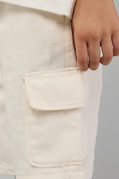 أر أند بي Solid Cargo Shorts with Button Closure