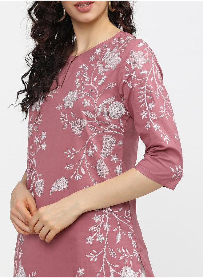 Vishudh Woman Pink Floral Printed Keyhole Neck Kurta by Styli  - Image 4