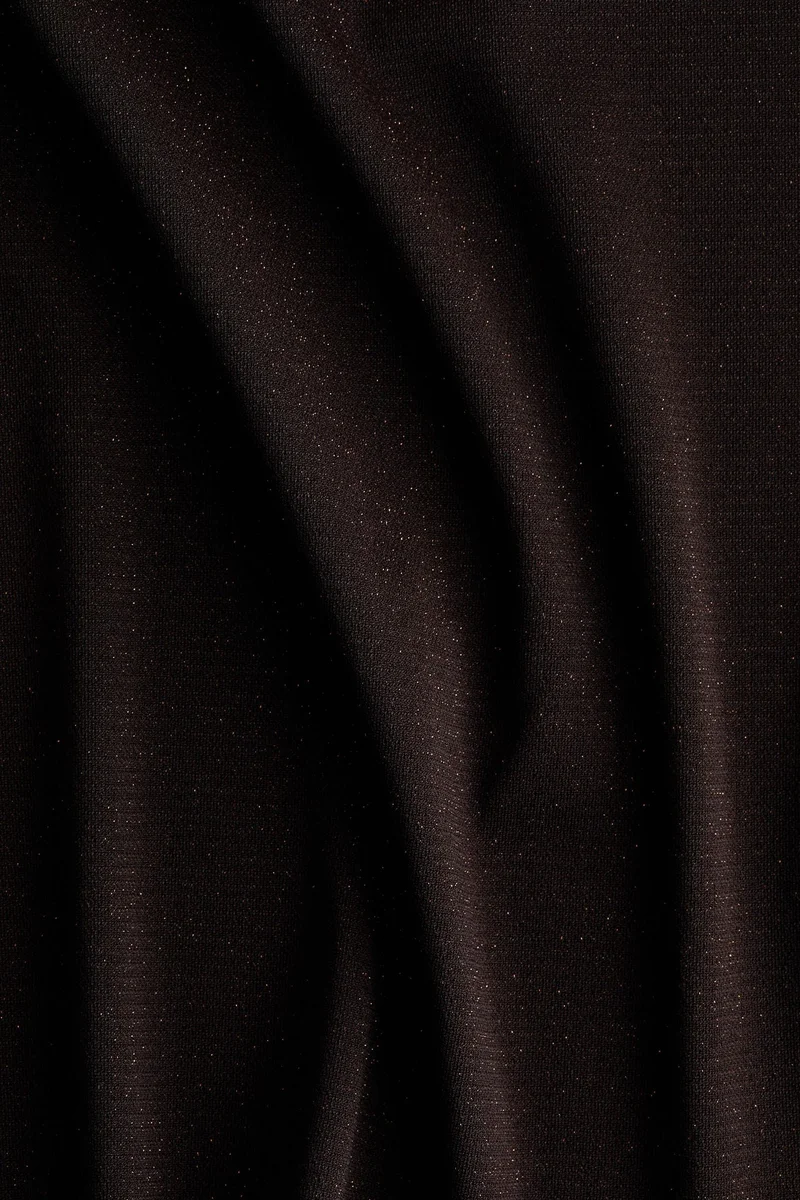 اتش اند ام بلوزة بقبة مرتفعة