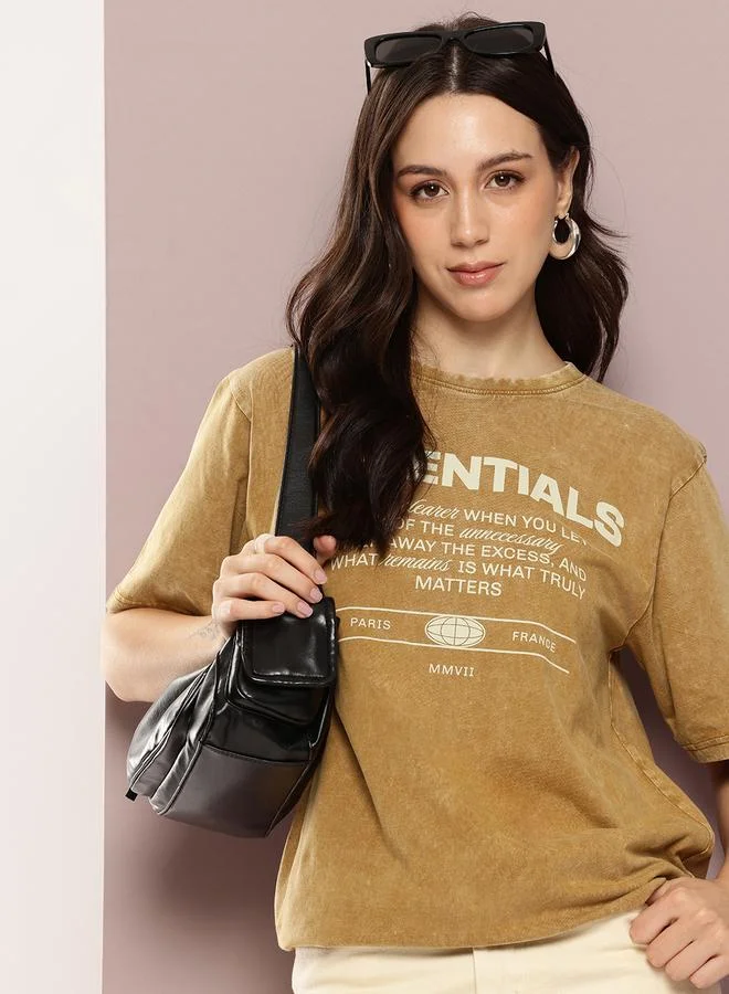 ديلينجر تيشيرت واسع بتفاصيل مشطوفة