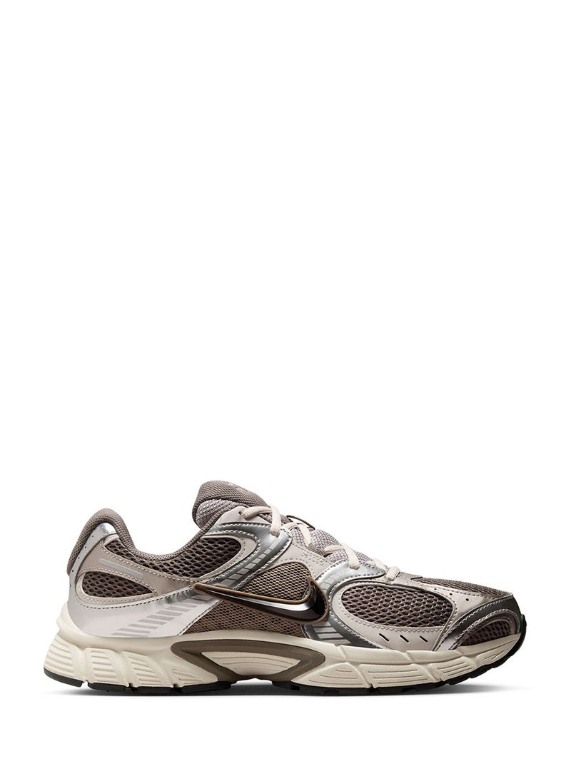 Nike V5 Runner  - Image 1