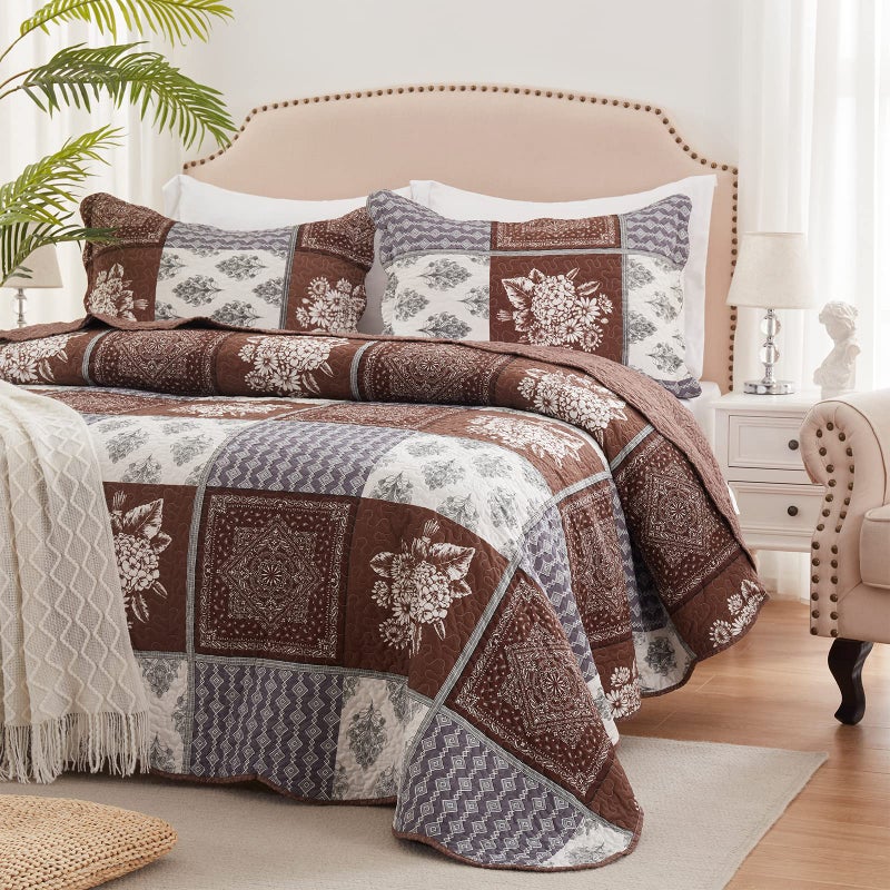 FullQueen Size Quilt Set 3 Pieces Lightweight Reversible Bedspread90x98 Soft Patchwork Border Floral Coverlet Warm Microfiber Bed Cover for All Seasons Brown Bedding Set1 Quilt2 Pillow Shams