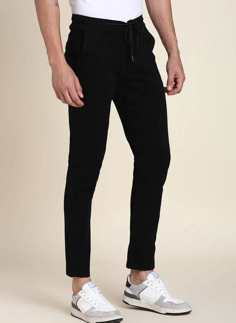 دينيس لينغو Men's Black Cotton Blend Solid Pattern Full Length Tapered Trouser