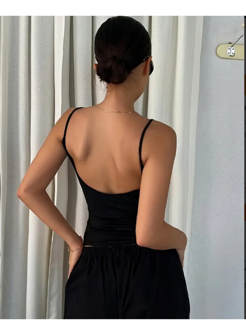 مانيكان بلوزة قصيرة كاجوال برقبة دائرية بدون أكمام ظهر مفتوح - Image 2