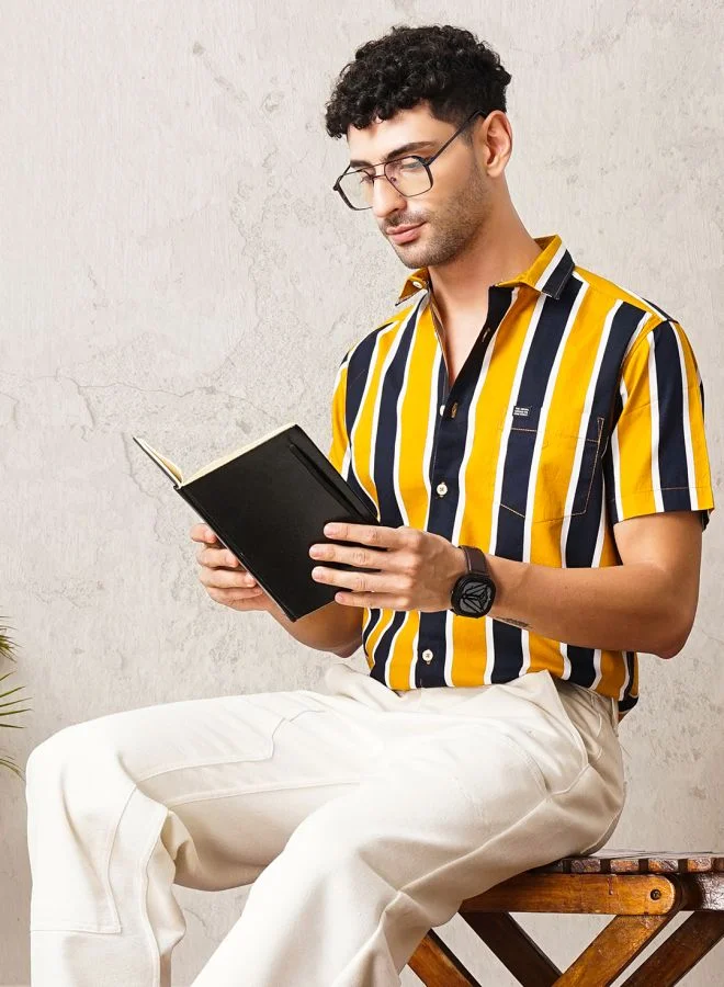 شركة المرآب الهندية Men Slim Fit Striped Half Sleeves Cutaway Collar Casual Shirt