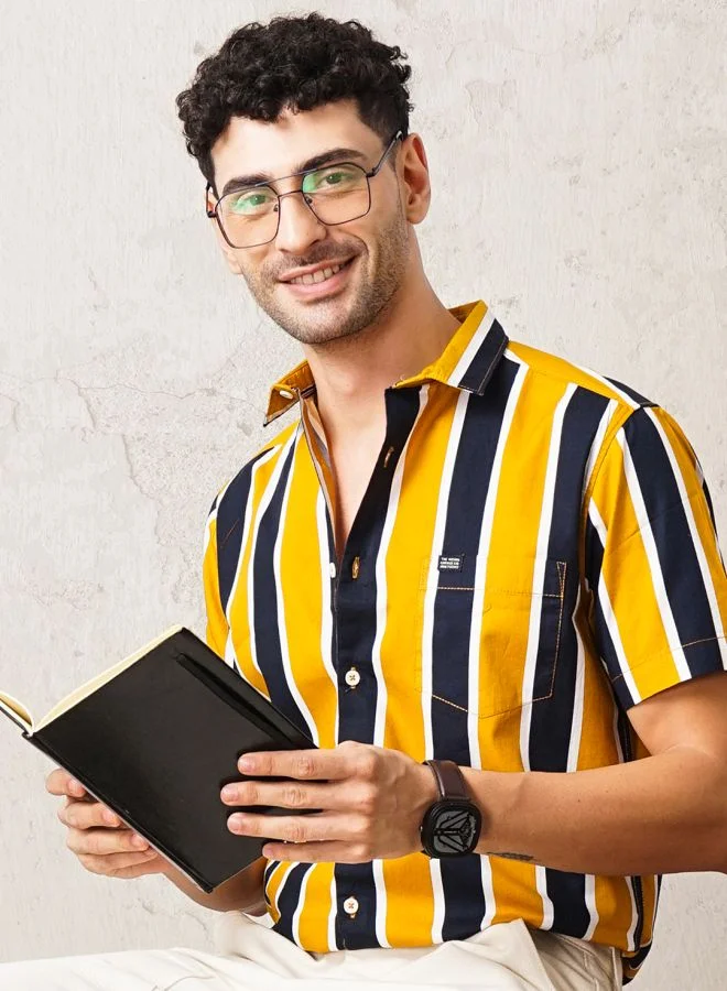 شركة المرآب الهندية Men Slim Fit Striped Half Sleeves Cutaway Collar Casual Shirt