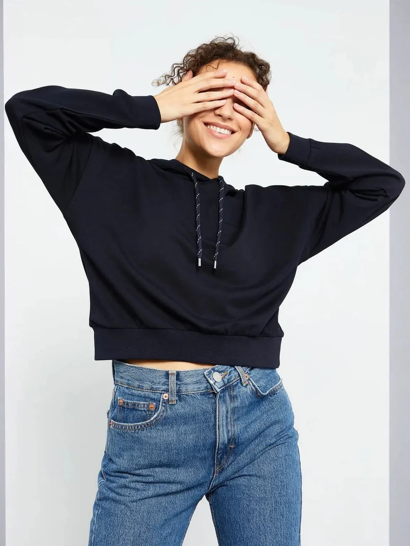تومي لايف TOMMY Relaxed Hooded Sweatshirt With Tie Detail