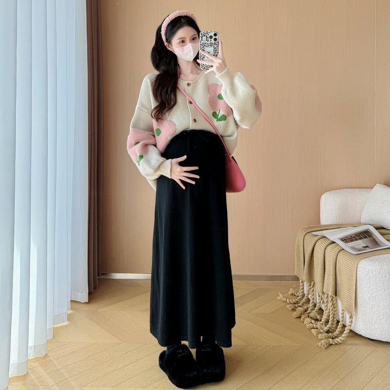 Internet Celebrity 2024 Pregnant Women Autumn and Winter Fashion Loose Slimming Age Reducing Heavy Industry Embroidered Flower Soft Waxy Sweater Cardigan suit Black [skirt] - Image 1