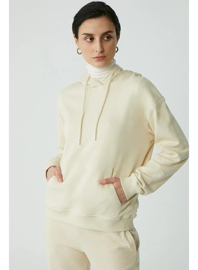 Ethiquet Abelia Women's Cotton Fleece‑Lined Ultra‑Soft Thick Fabric Hooded Knit Vanilla Sweatshirt.