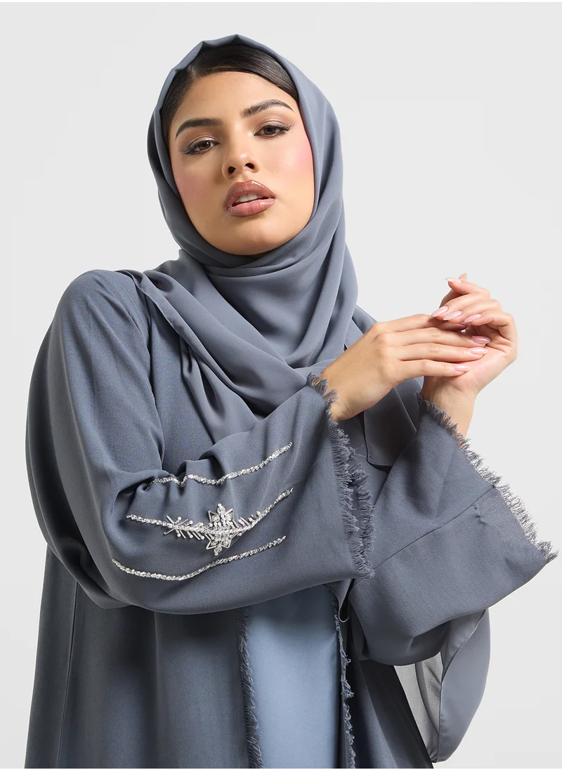 هيا كلوزيت Embellished V-Neck Flared Sleeve Abaya