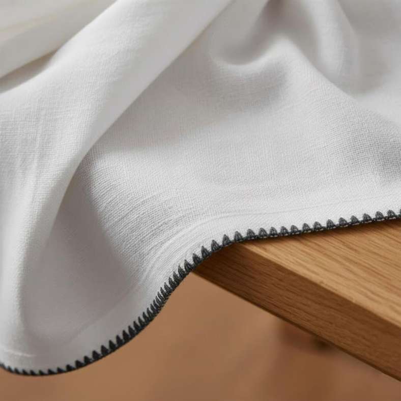 Pan Home طقم مناديل مطرزة ببطانية إيسلاي - أبيض - Image 2