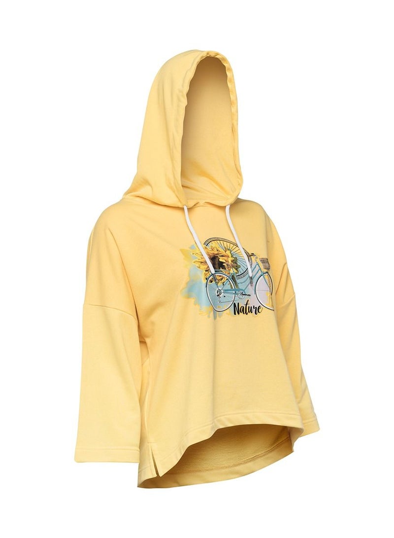 بيج ديزاين سويت شيرت نسائي بغطاء للرأس أصفر بأكمام طويلة - Image 3