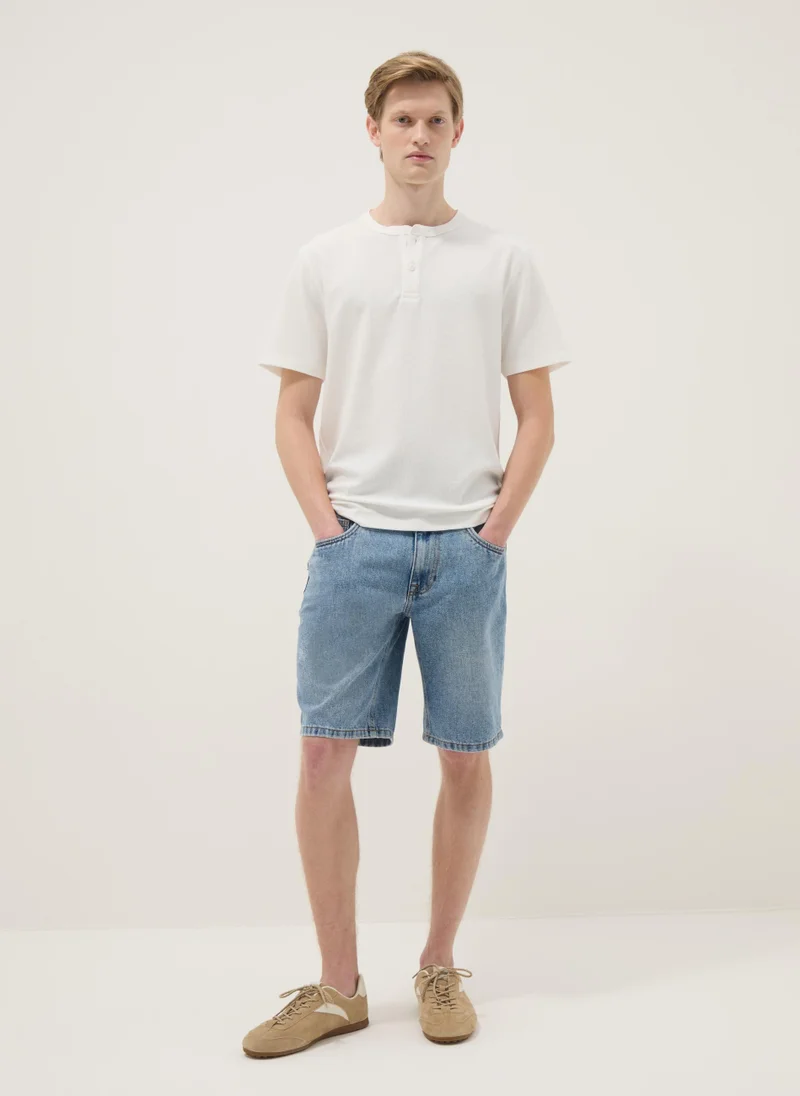 او في اس OVS White Short Sleeve T-Shirt Regular Fit With Henley Collar