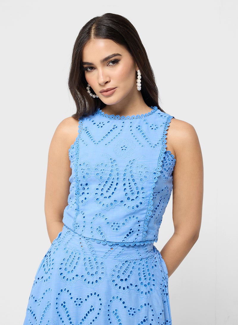 ايلا طقم بلوزة بدون أكمام وتنورة برباط - Image 3