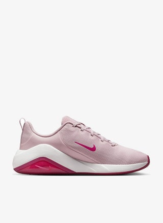 Nike Bella 7