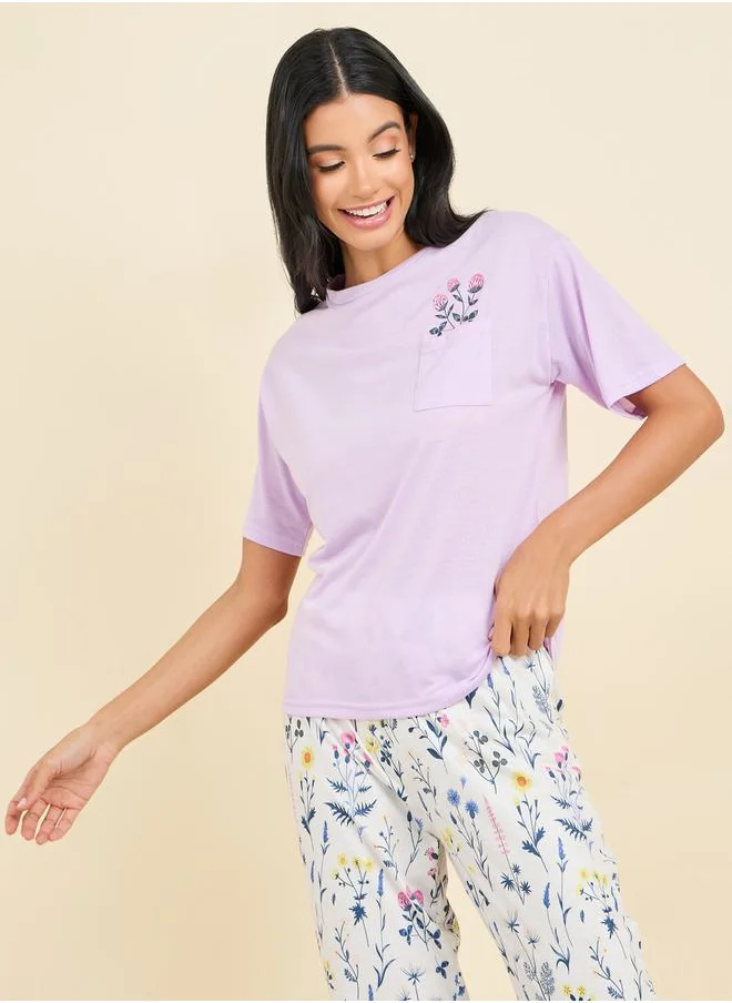 ستايلي Floral Print Pocket Detail T-shirt and Pyjama Set