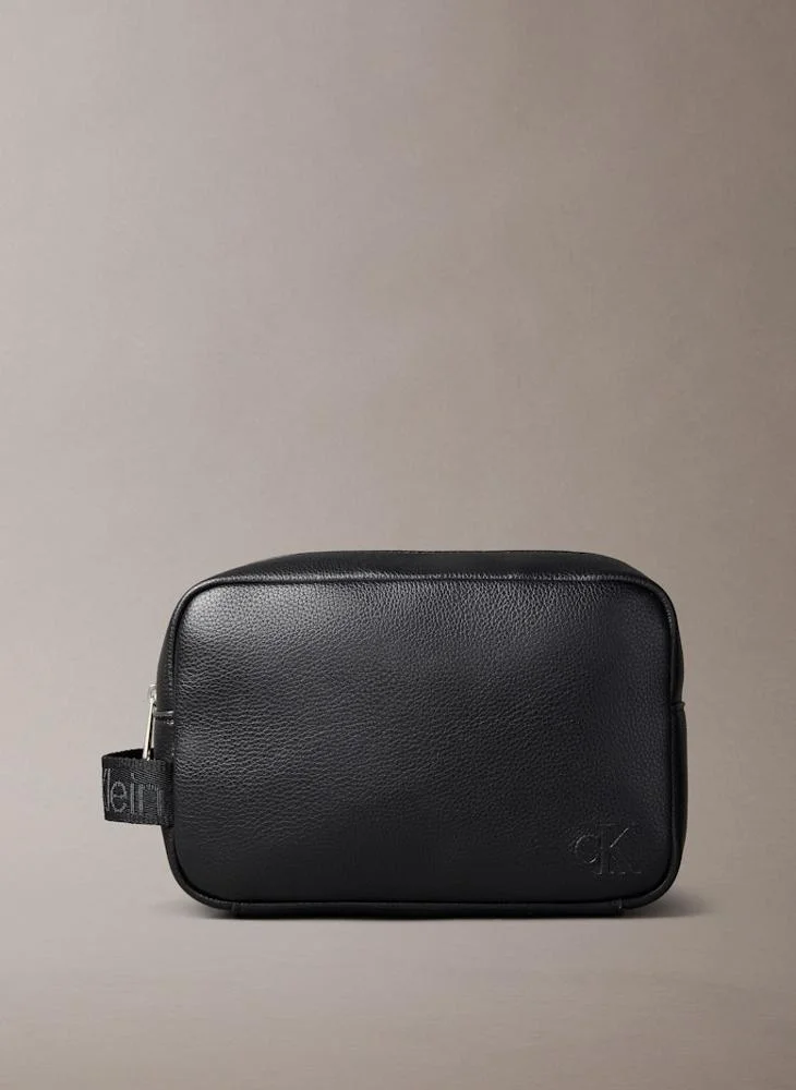 CALVIN KLEIN Zip around toiletry bag