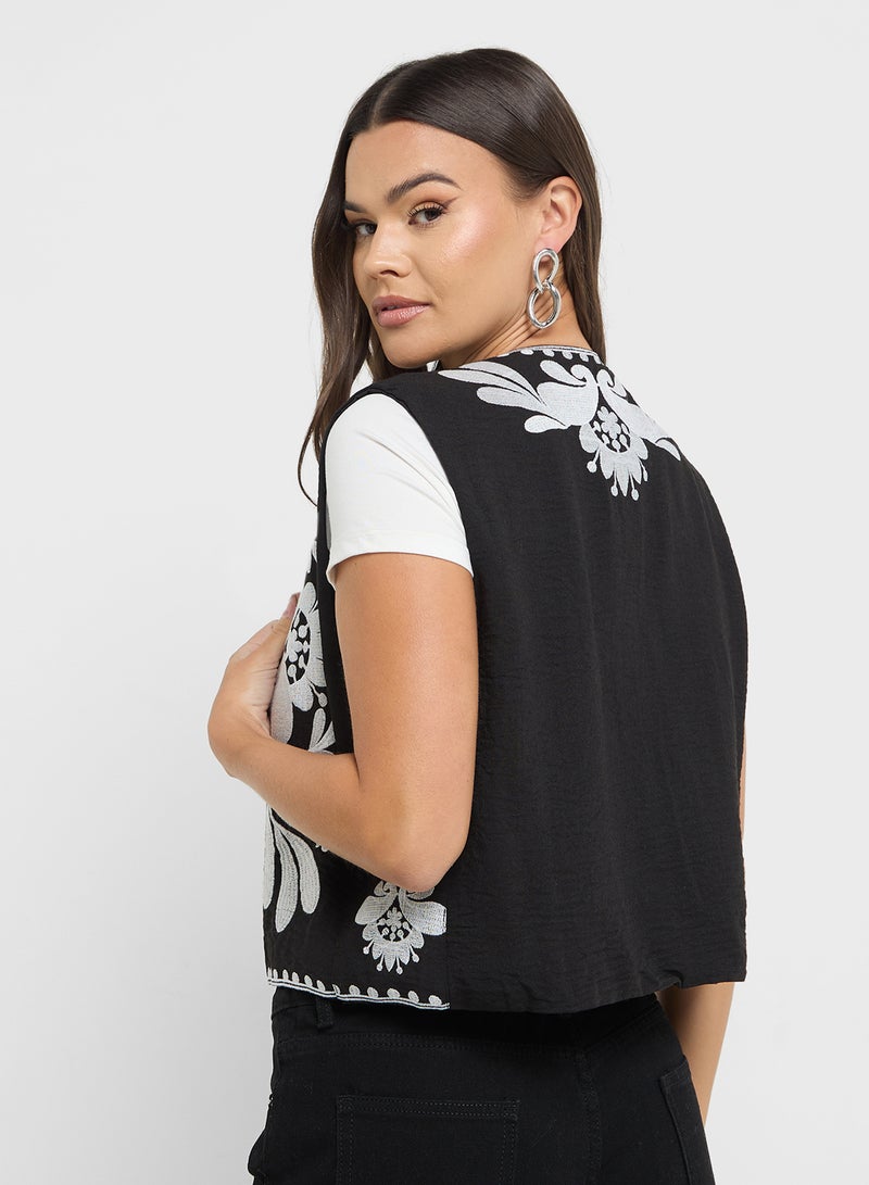 Ginger Boho Style Vest Jacket - Image 2