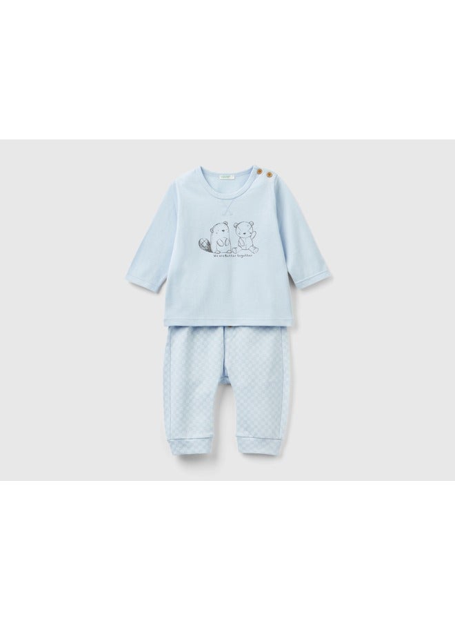 UNITED COLORS OF BENETTON Warm T-Shirt And Trousers Outfit - Image 1