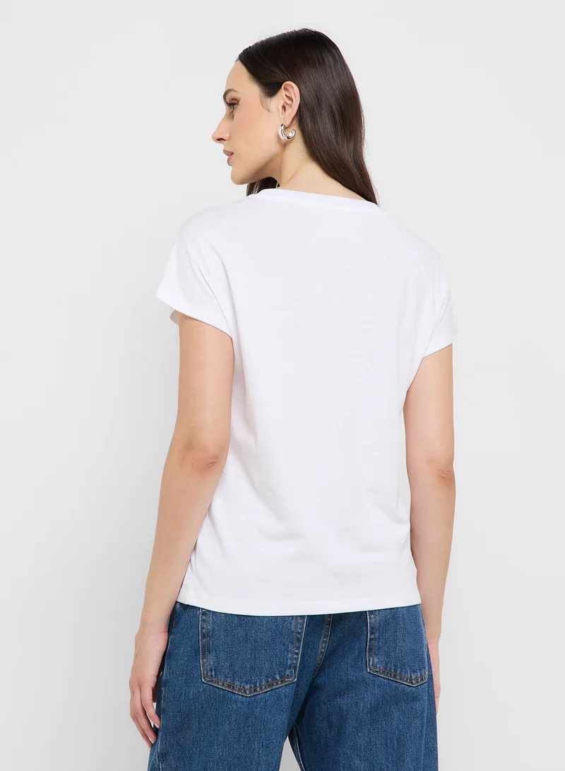 جس Crew Neck Short Sleeve 4G Shaded Hotfix T-Shirt