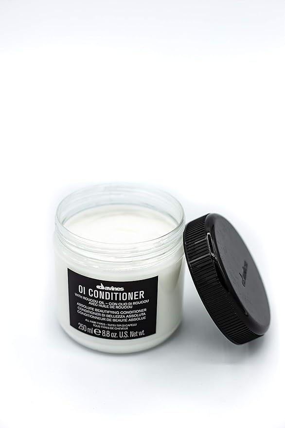 Davines Essential Haircare OiI Conditioner Absolute Beautifying Conditioner 250ml - Image 4