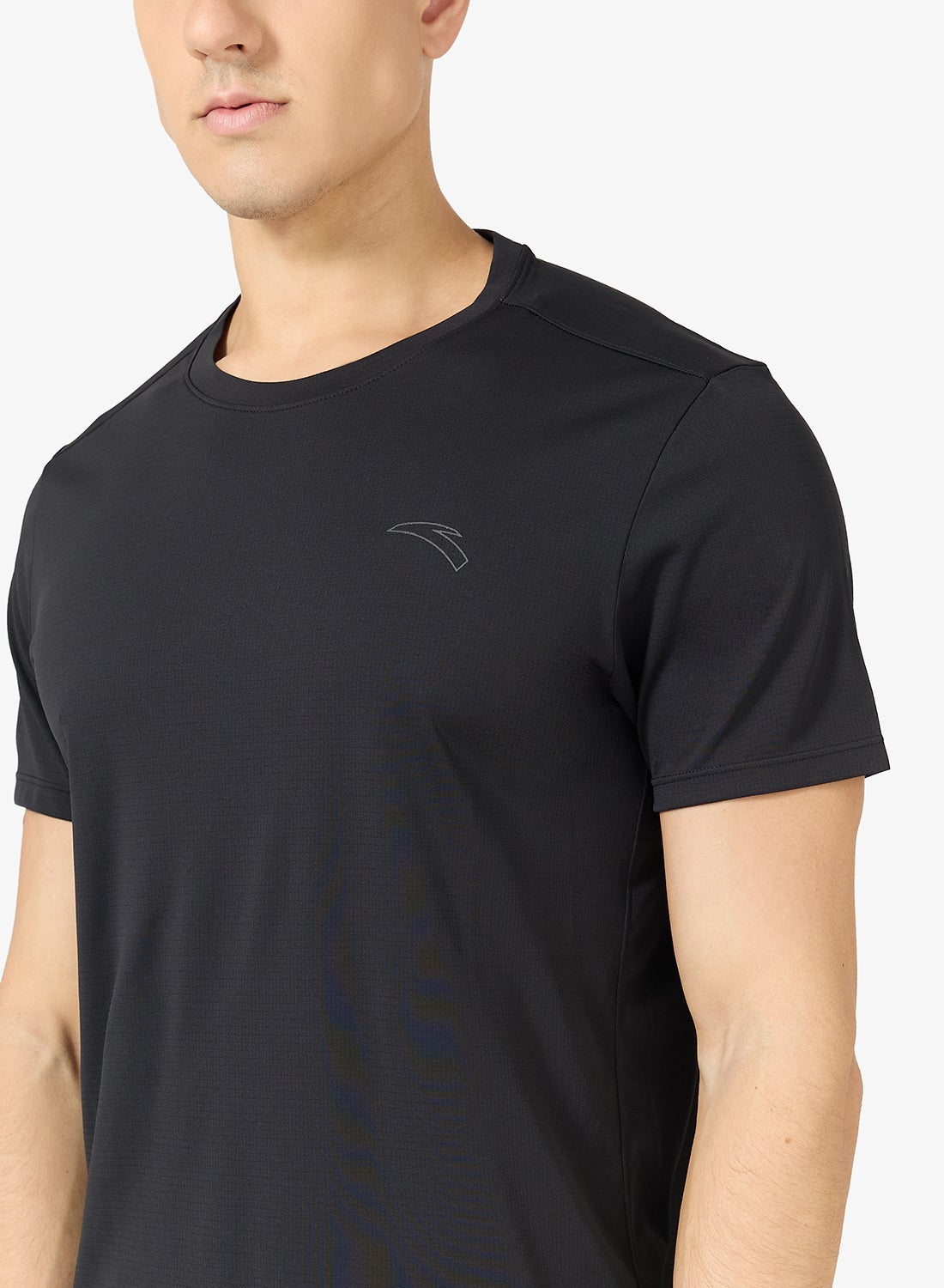 Quick-Dry T-Shirt | Fast-Breeze Training Tee/Quick-Dry Technology · Lightweight Comfort · Sport Performance image 4