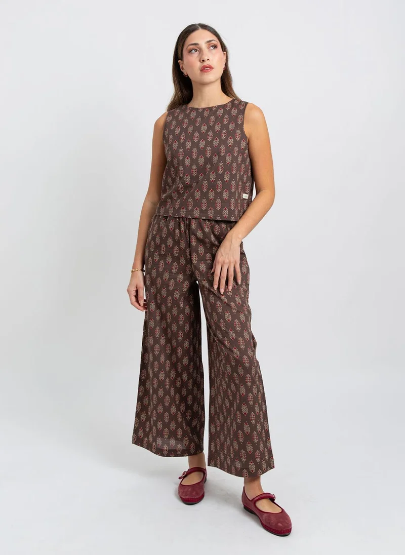 Kaafmeem Brown Gypsy Leaf Halter-Neck Set