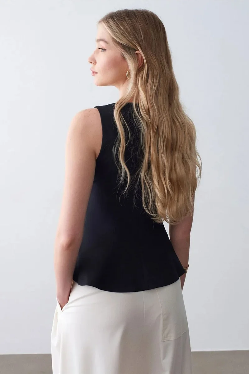 Dilvin Black DILVIN Fitted Sleeveless Crepe Peplum Blouse for Women | Best Price UAE