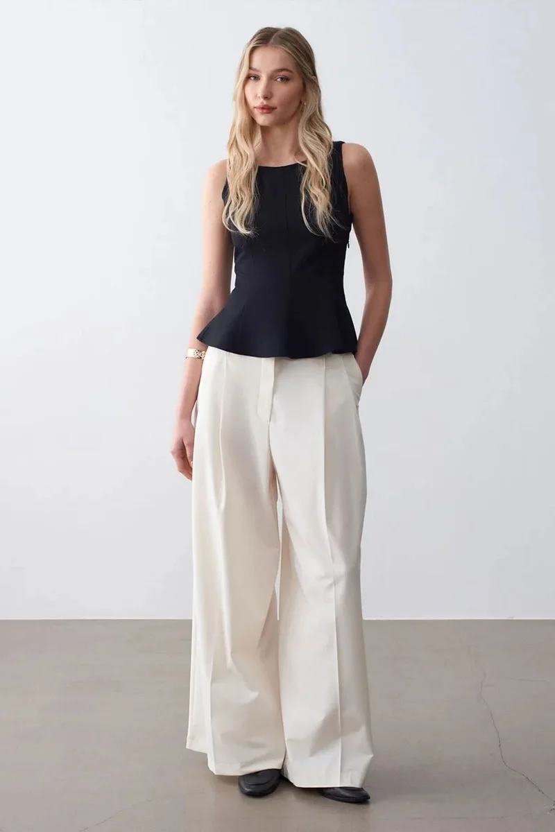 Dilvin Black DILVIN Fitted Sleeveless Crepe Peplum Blouse for Women | Best Price UAE