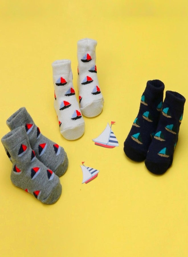 Yellow Bee Boat Anti-Skid Socks for Boys, Pack of 3, Grey, Navy and White, 0-12 Months - Image 3