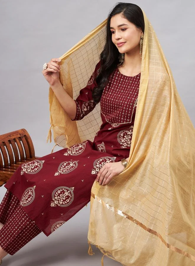 Winered Maroon Cambric Ethnic Motifs Kurta Pant Dupatta Set