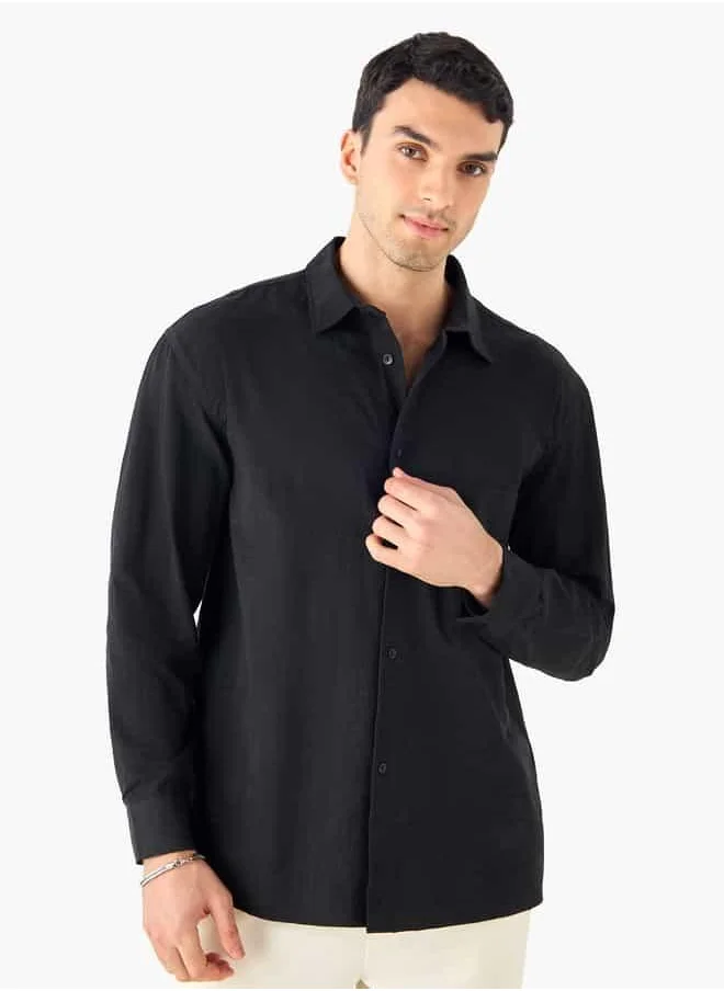 Iconic Iconic Regular Fit Textured Shirt with Collar and Long Sleeves