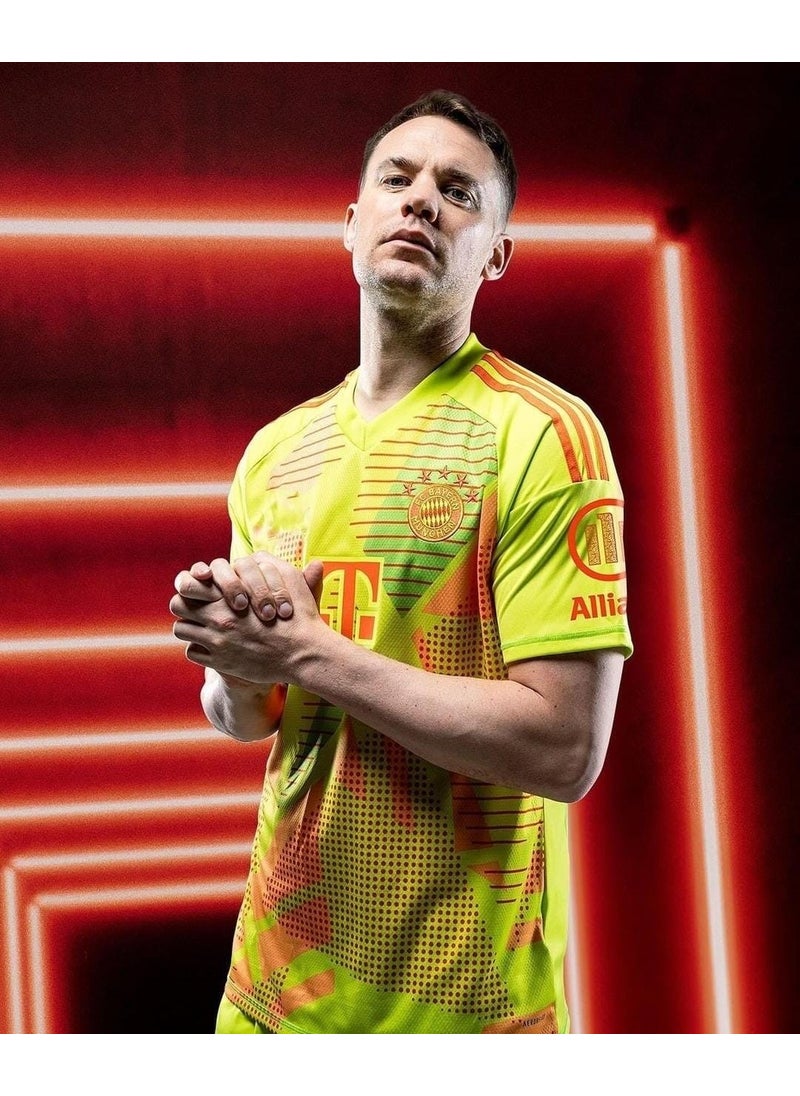 BySportakus - قميص حارس مرمى بايرن ميونخ مانويل نوير للموسم الجديد 2024/25 - Image 1