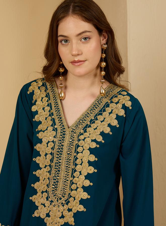 أميرة جلابية مزينة بالدانتيل بياقة على شكل حرف - Image 4