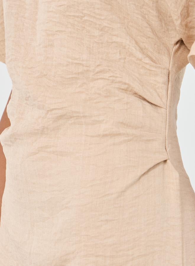 تايك تو فستان ميدي قصير بأكمام قصيرة وجوانب مجمعة - Image 4