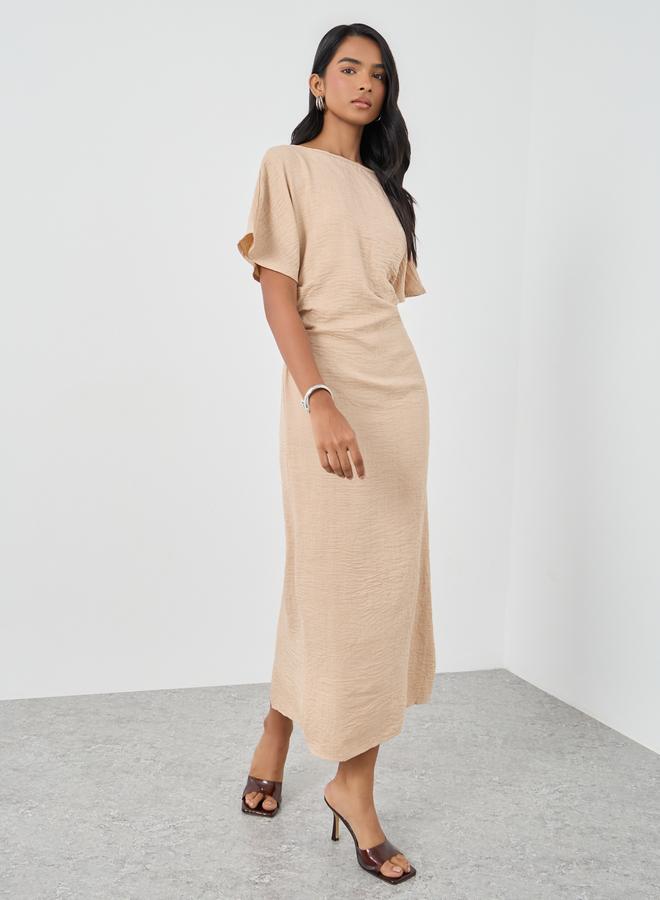 تايك تو فستان ميدي قصير بأكمام قصيرة وجوانب مجمعة - Image 2