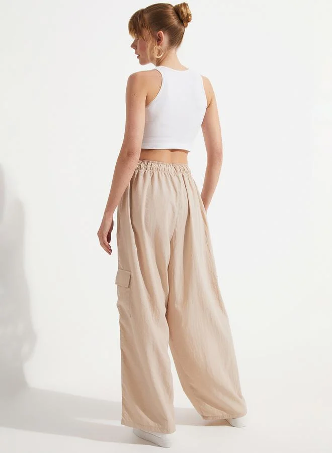 JUNE Solid Cargo Pocket Wide Leg Pants