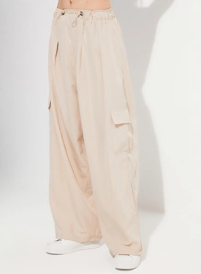 JUNE Solid Cargo Pocket Wide Leg Pants