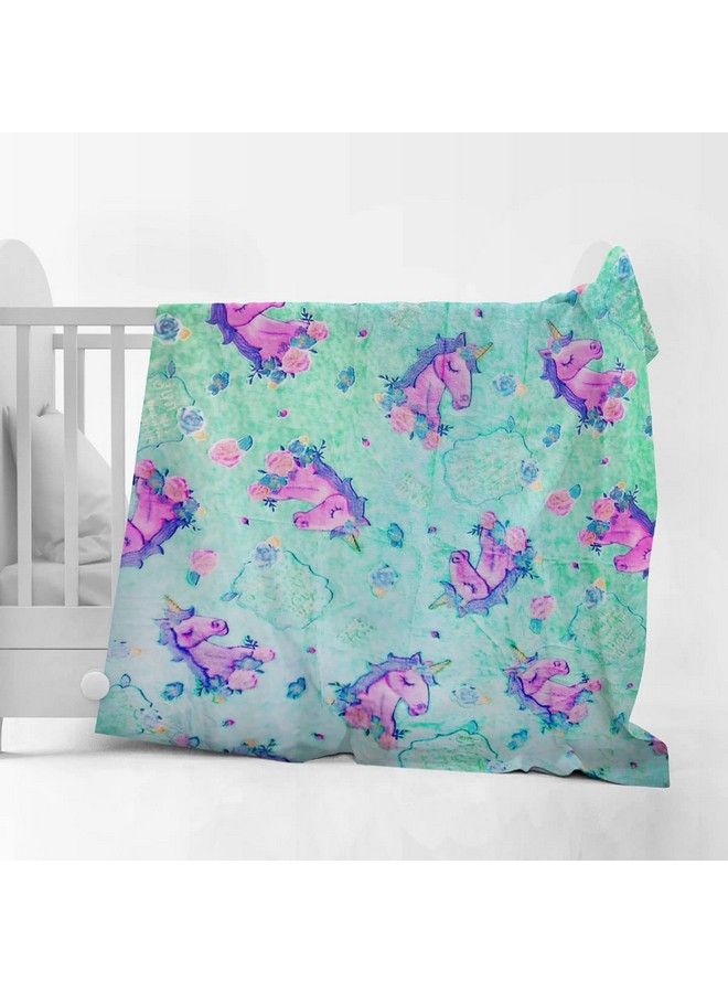 FunBlast بطانية مضيئة في الظلام للأطفال بطباعة رسوم متحركة، بطانيات خفيفة الوزن وناعمة ومريحة لجميع الأحوال الجوية للأطفال الصغار من سن 1 إلى 10 سنوات، الأولاد والبنات (أخضر يونيكورن) - Image 2