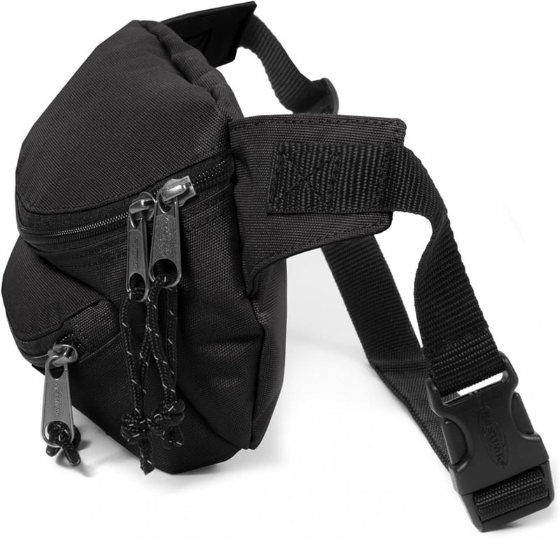 ايستباك حقيبة إضافية للكلاب من Eastpak، سعة 3 لترات، لون أسود - Image 4