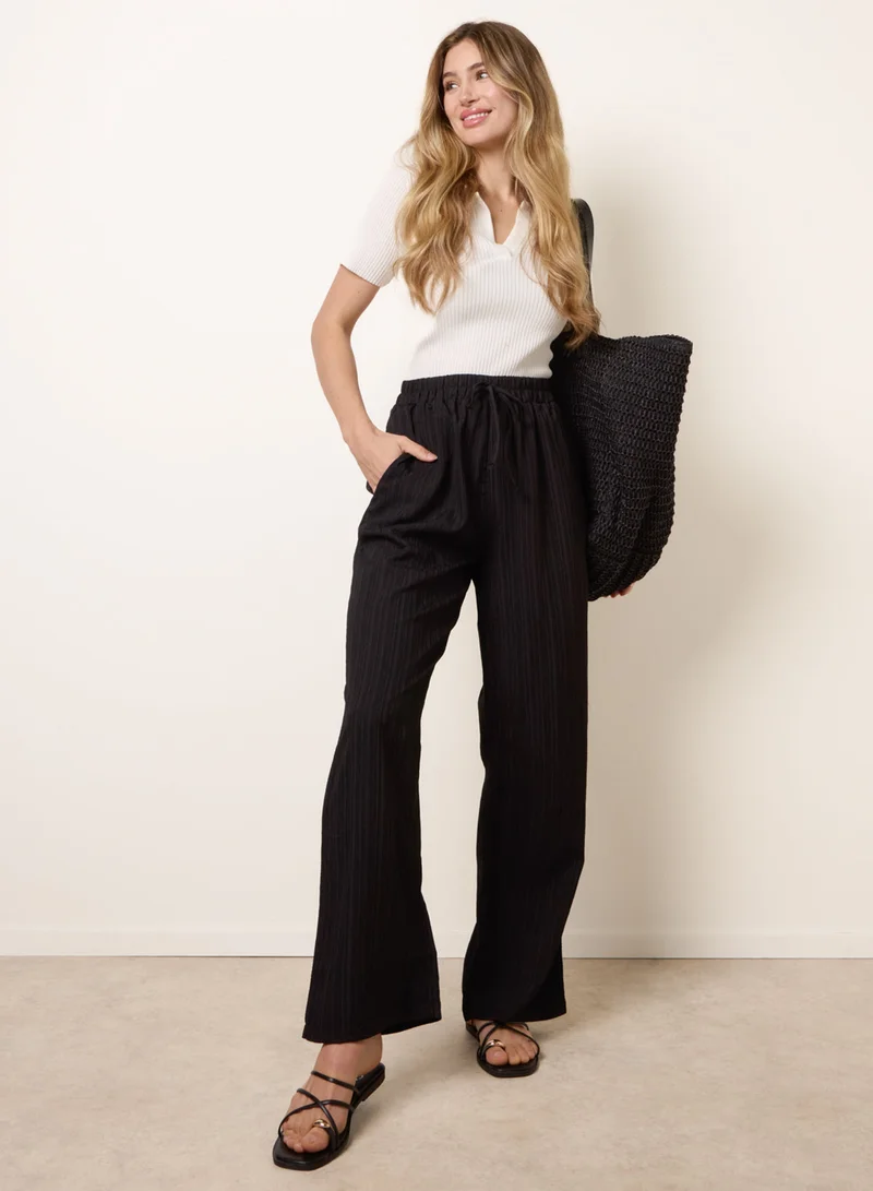 بلو فانيلا Drawstring Wide Leg Trousers