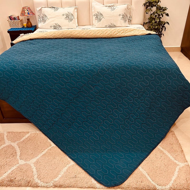 Urban Space Urban Space Ultra Soft Quilted Winter Solid Comforters for Single Bed 200 GSM Fluffy Microfibre Reversible Solid AC BlanketDuvet for Luxury Teal Beige 58 X 88 Inches or 145 cm X 225 cm - Image 1