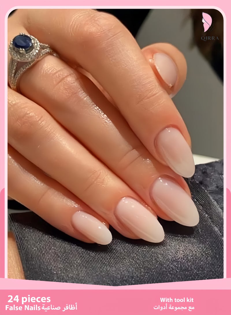 قِيرّا 24 قطعة من أظافر فرنش جاهزة للارتداء، أظافر ناعمة من الجل مع لاصق، طقم أظافر احترافي قصير بجودة صالون للسيدات - Image 1